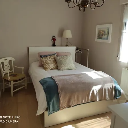 Acogedor Piso De 3 Cerca Del Metro Apartment *